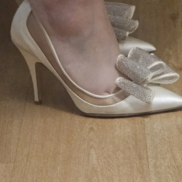 Kate Spade heels - Picture 4 of 4